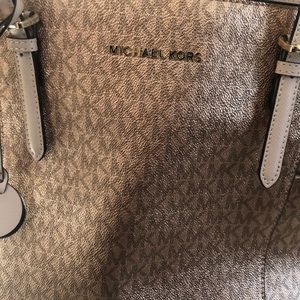 Michael Kota purse